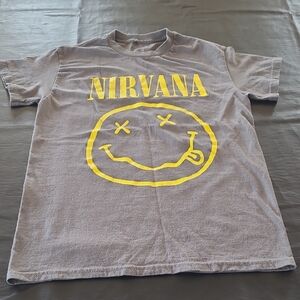 NIRVANA Tee in Gray with Yellow Graphic Size S (Women).